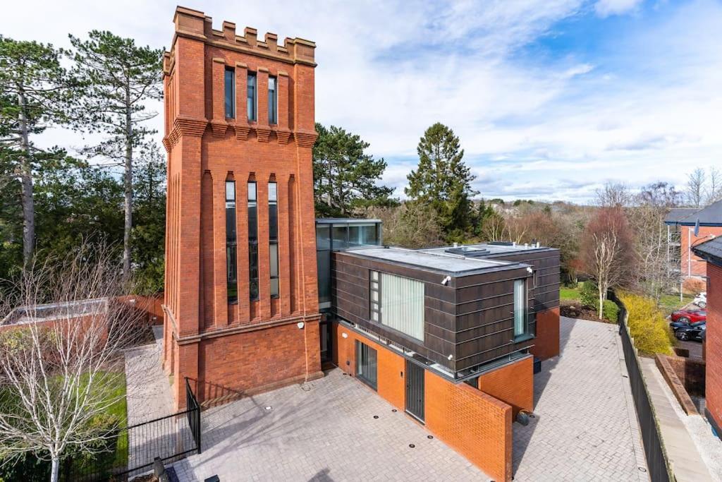 Luxury Water Tower I Roof Bar I Cinema Villa Cardiff Ngoại thất bức ảnh